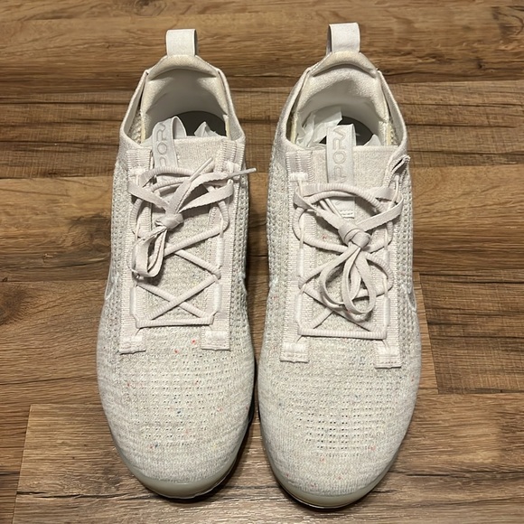 WOMEN'S NIKE AIR VAPORMAX 2021 FLYKNIT RUNNING - Picture 2 of 9